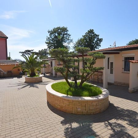 Apartmani Dekovic Materada Porec Luaran gambar