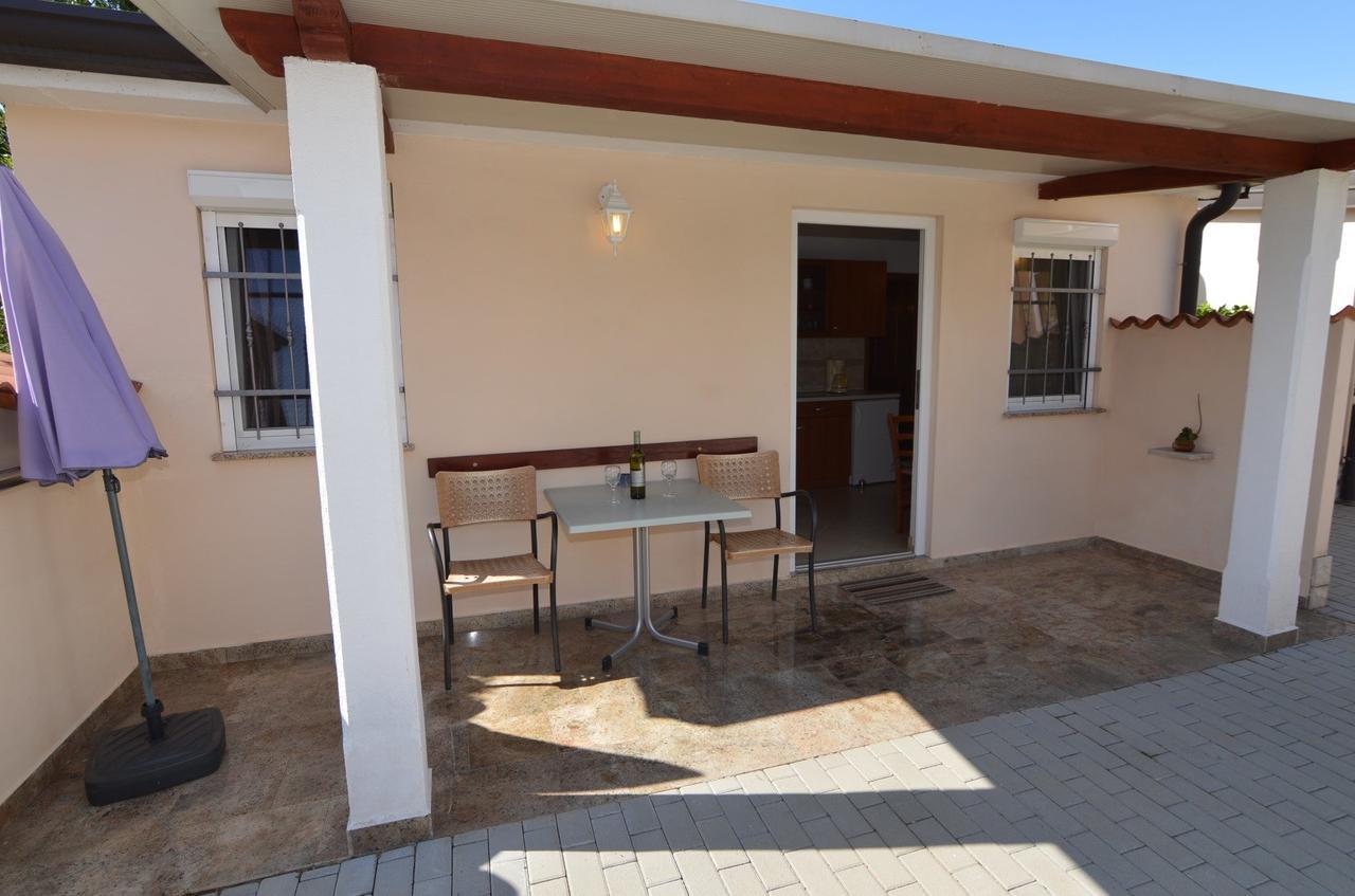 Apartmani Dekovic Materada Porec Bilik gambar