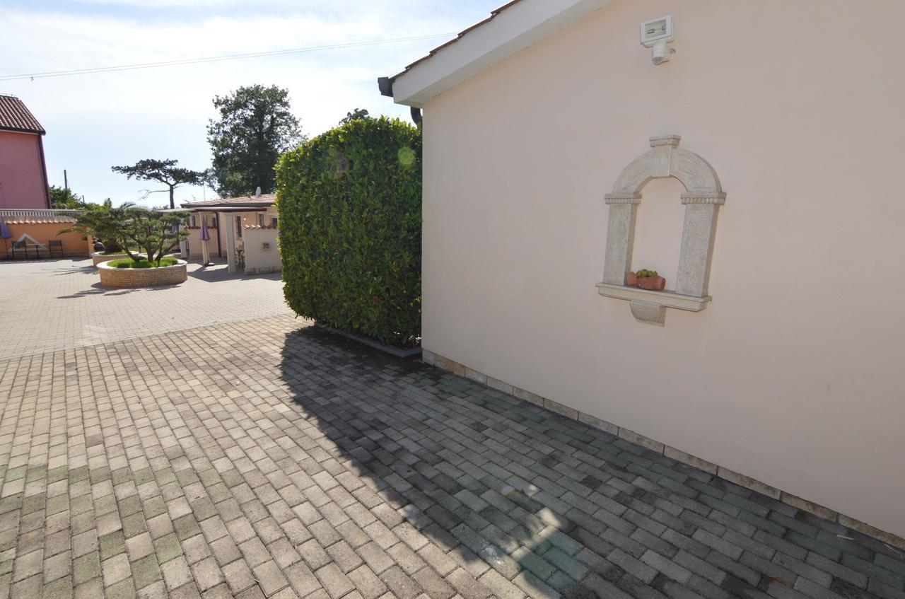Apartmani Dekovic Materada Porec Bilik gambar