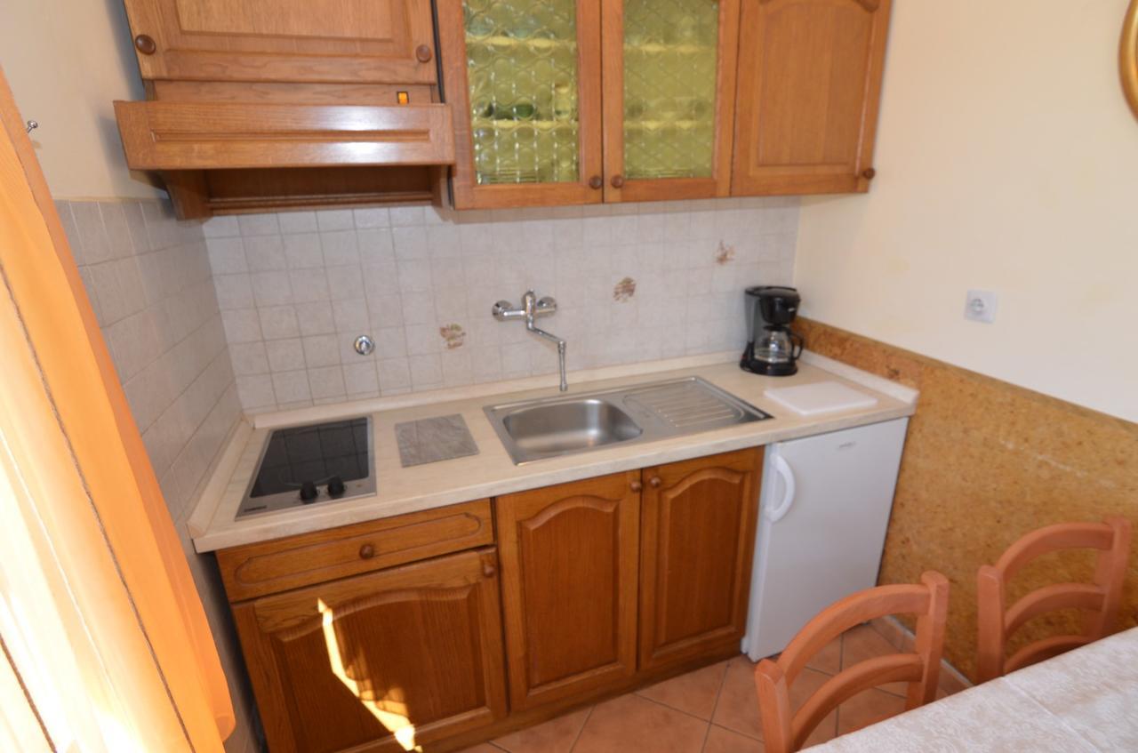 Apartmani Dekovic Materada Porec Bilik gambar