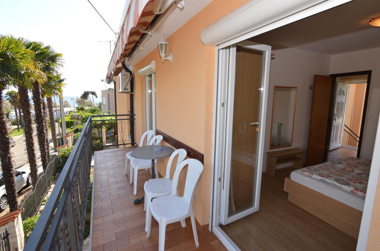 Apartmani Dekovic Materada Porec Bilik gambar