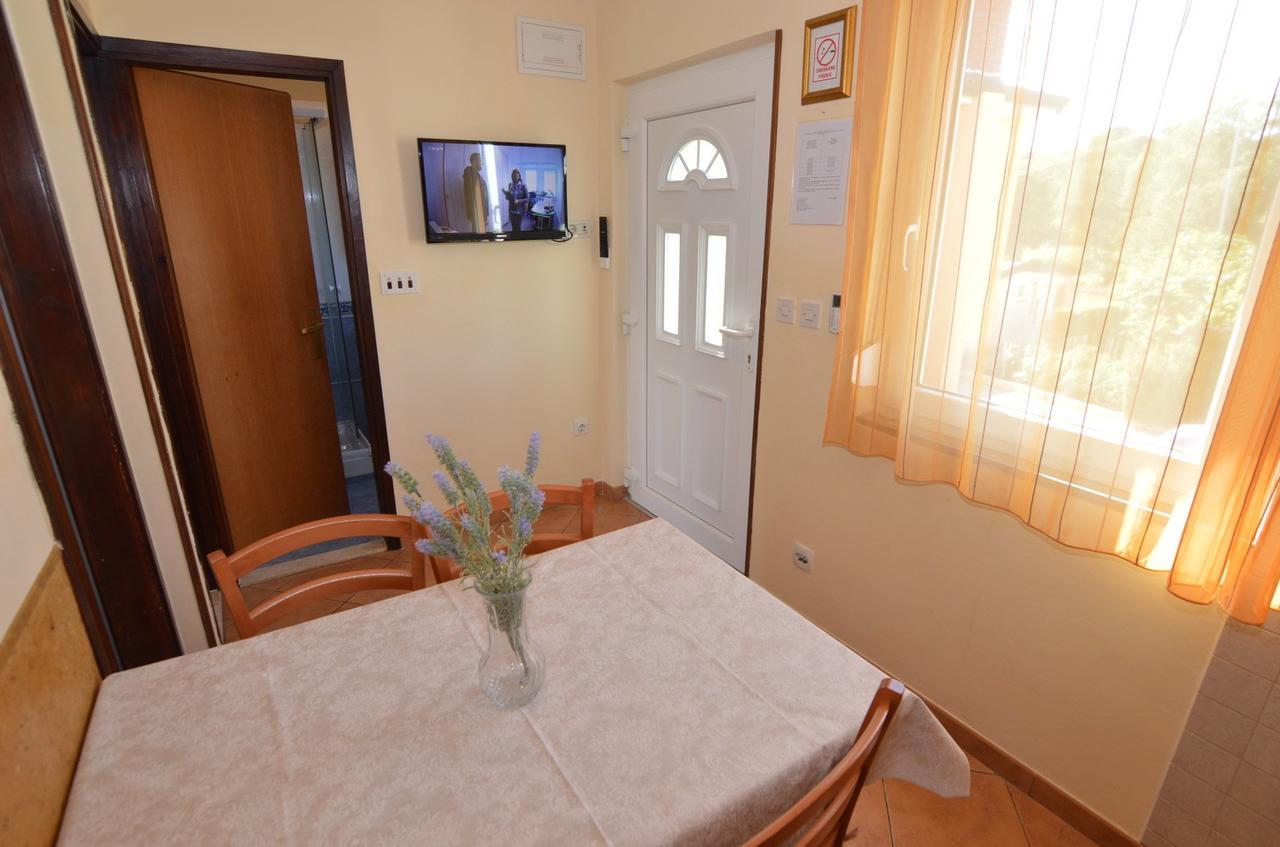 Apartmani Dekovic Materada Porec Bilik gambar