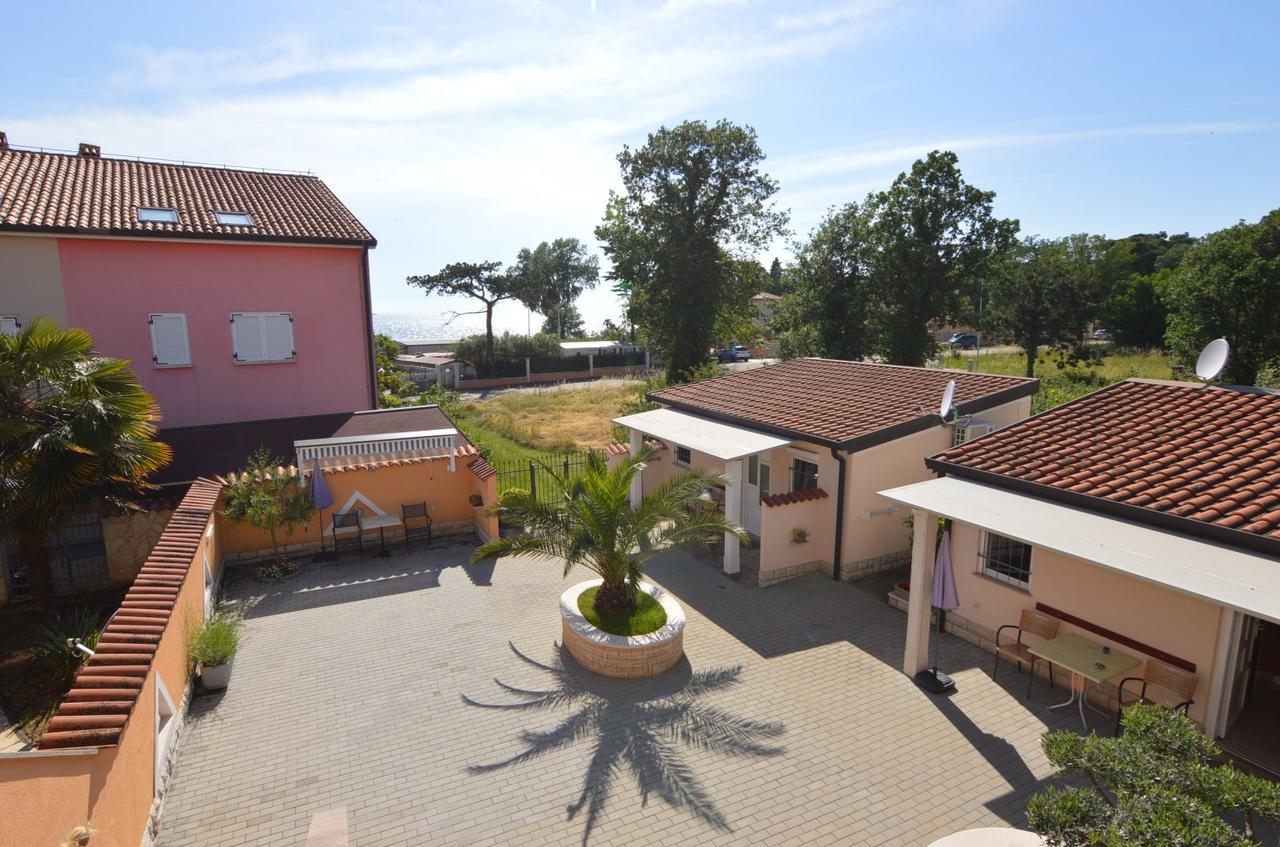 Apartmani Dekovic Materada Porec Bilik gambar