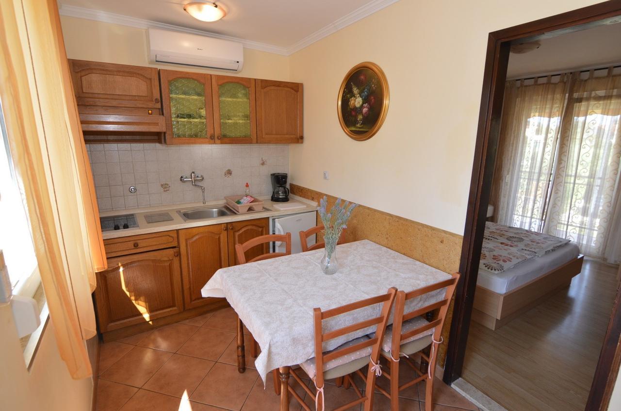 Apartmani Dekovic Materada Porec Bilik gambar